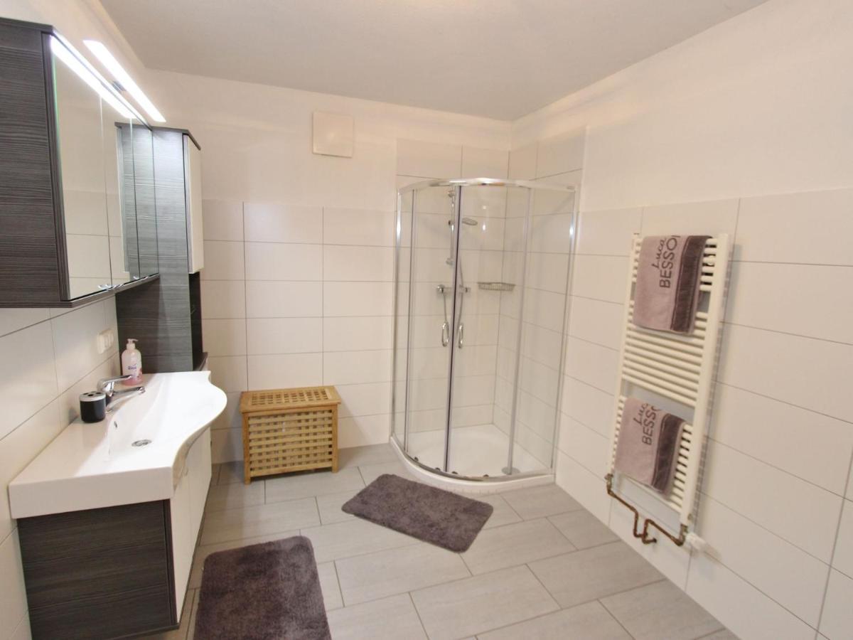 Bright Flat Close To The Ski Area Piesendorf Bagian luar foto